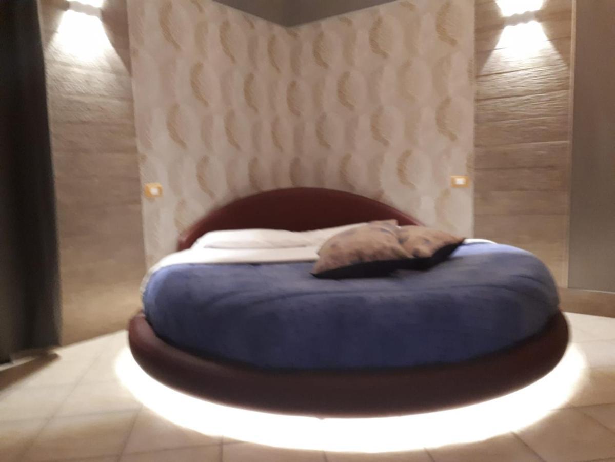 Thaire Resort Castel Volturno Eksteriør billede
